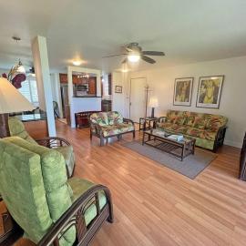 Pono Kai Resort #A101 - A Welcoming 2 Bdrm - 2 Bath, Private Beachfront Vacation Home, hotell sihtkohas Kapaa