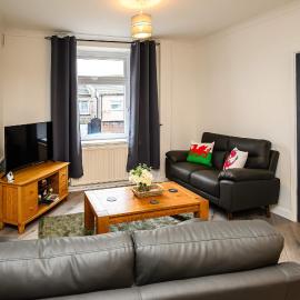 Ty Glyndwr by STAE-Homes, hotel u gradu Trehafod