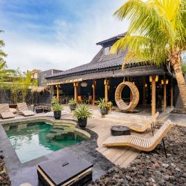 Black Serpent 3BR Villa with Jacuzzi in Uluwatu