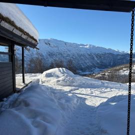Cosy cabin in Hemsedal with ski in-ski out to Solheisen, hotel sa Hemsedal
