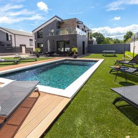 Villa Porta Verde I - Private Pool Villa, hotel em Balatonalmádi