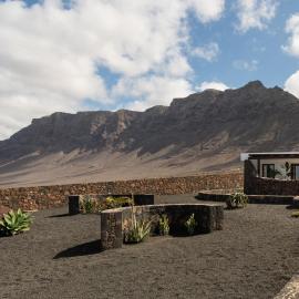 Canaryislandshost I Taguluche, Hotel in Famara