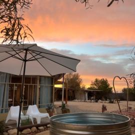 Tobiana Desert Lodging Negev, готель у місті ‘Ezuz