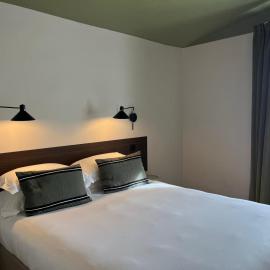 Monsieur Jules Hôtel Clamart, hotel i Clamart
