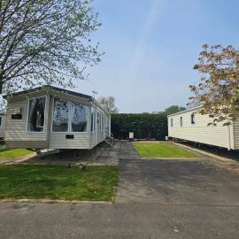 Southview Holiday Park Skegness - 6 Berth 2 bedroom Caravan, hotel in Winthorpe
