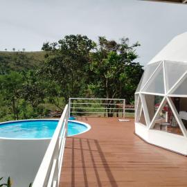 GLAMPESCAPE Dome Glamping, hotel en Corón