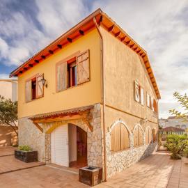 Holiday Home in Vendrell near Costa Dorada Beach, hotel em El Vendrell