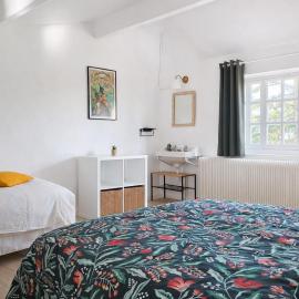 Near Nantes House in vineyards with Pool, hotelli kohteessa Vertou