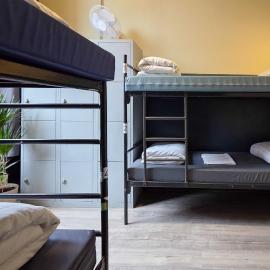 Hostel Cosmos Amsterdam, hotell i Amsterdam