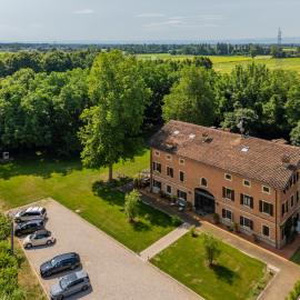Da Maxim, hotel a Carpi
