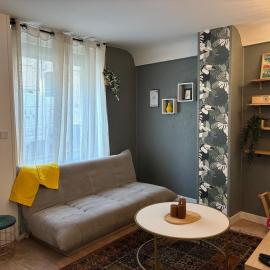 Logement paisible dans une jolie cour intérieure, hotel en Caen