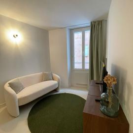 Studio Olive - An Authentic Provençal Escape, Hotel in Montferrat
