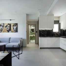 Plaza Luxury Suite, 2' from Metro, 5' from Piraeus, hotel v destinaci Piraeus