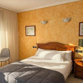 Hotel Mesón el 21, hotel a Almeria