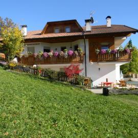 Unterweger Hof, hotel a Avelengo