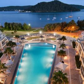 Breathtaking - Ettalong Beach Resort, hotel in Ettalong Beach