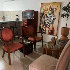 Pumila House, hotel 