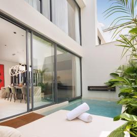 Echo Beach Villas 6, hotel in Canggu