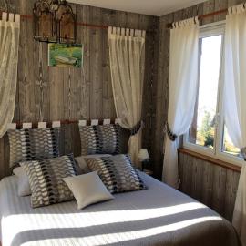 Chambre Romantique avec Vue sur Lac à Gérardmer - FR-1-589-707