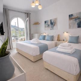 Navy Studio by likeyourhome with Mountain View Balcony, Near Beach 1 km, Self Check-in