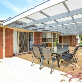 2 Marto Court, hotel in Normanville