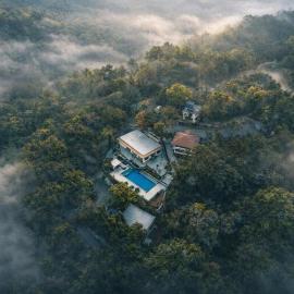 Nirjhara Coorg, Hotel in Somvārpet