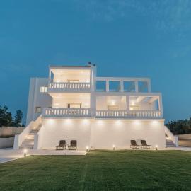 Areti White Villas, hotel a Loutráki