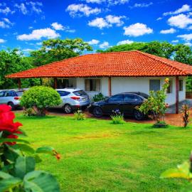 25min de Londrina Familias grupos Recanto bomtempo, Hotel in Ibiporã