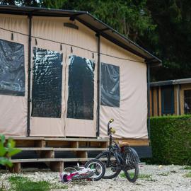 Viesnīca Camping Onlycamp Les Peupliers pilsētā Lepin-le-Lac