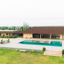 Krsna Farm Villa, hotel in Bangalore