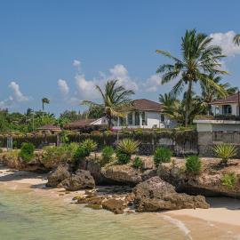 Kena Beach Villas, hotel di Marumbi