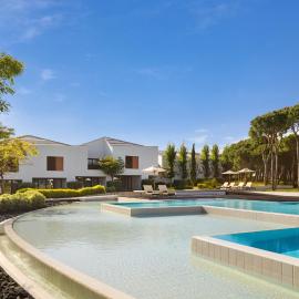 Pine Cliffs Village