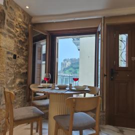 Castle View Serenity، فندق في كوروني