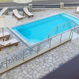 Elevi Mare Apartment, hotell i Tiros