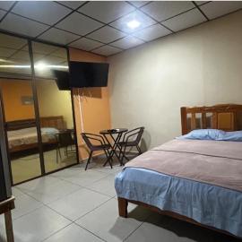 Hospedaje Ofe,S #3, hotel in Santiago