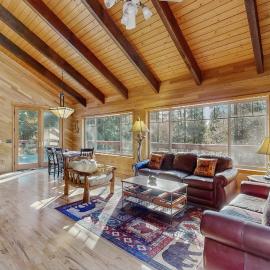 Ponderosa Cabin, hotell i Bend