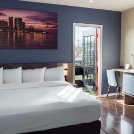 TStays Smart Hotel Courtyard, Gated Modern Stay、ポートオブスペインのホテル