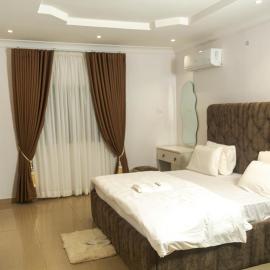Nestoria: Sagisa şehrinde bir otel