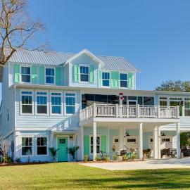 Harbor Oaks Haven: Walk to Front Beach & Downtown!