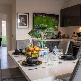 Modern 3 Bedroom House, Sheffield S2, Sleeps 5, hotel in Manor