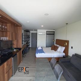 Epic Suite 508 Deluxe Airport