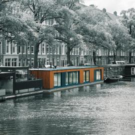 The Amsterdam Houseboat Family - de Jordaan Brand New Houseboat!, hotel in Amsterdam