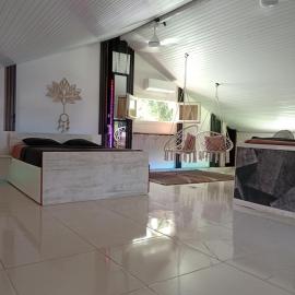 Loft haut de villa, Hotel in Baie-Mahault