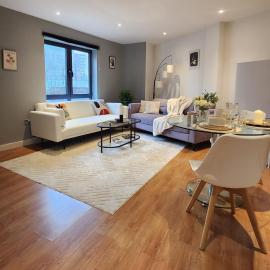 Urban Retreat - Leeds City Centre - Sleeps 4, Hotel in Central Station
