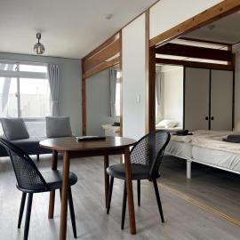 House 1956, hotel em Itoman