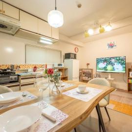Spacious house hotel-style linen 1 minute walk from the station 30 minutes to USJ 15 minutes to Dotonbori 7 minutes to Umeda, hotel v destinácii Wada