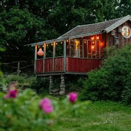 Grundsund में, होटल Farmhouse Cottage Among Animals On Skaftö