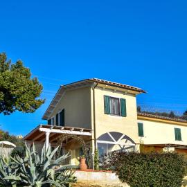 Awesome Home In Camaiore With House Sea View, hotel in Camaiore