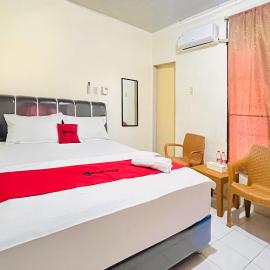 Viesnīca RedDoorz at Budi Mulia Homestay Pematangsiantar pilsētā Pematangsiantara
