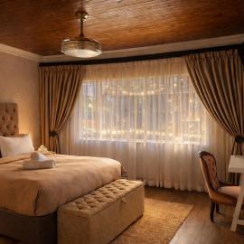 La Dukes Resort